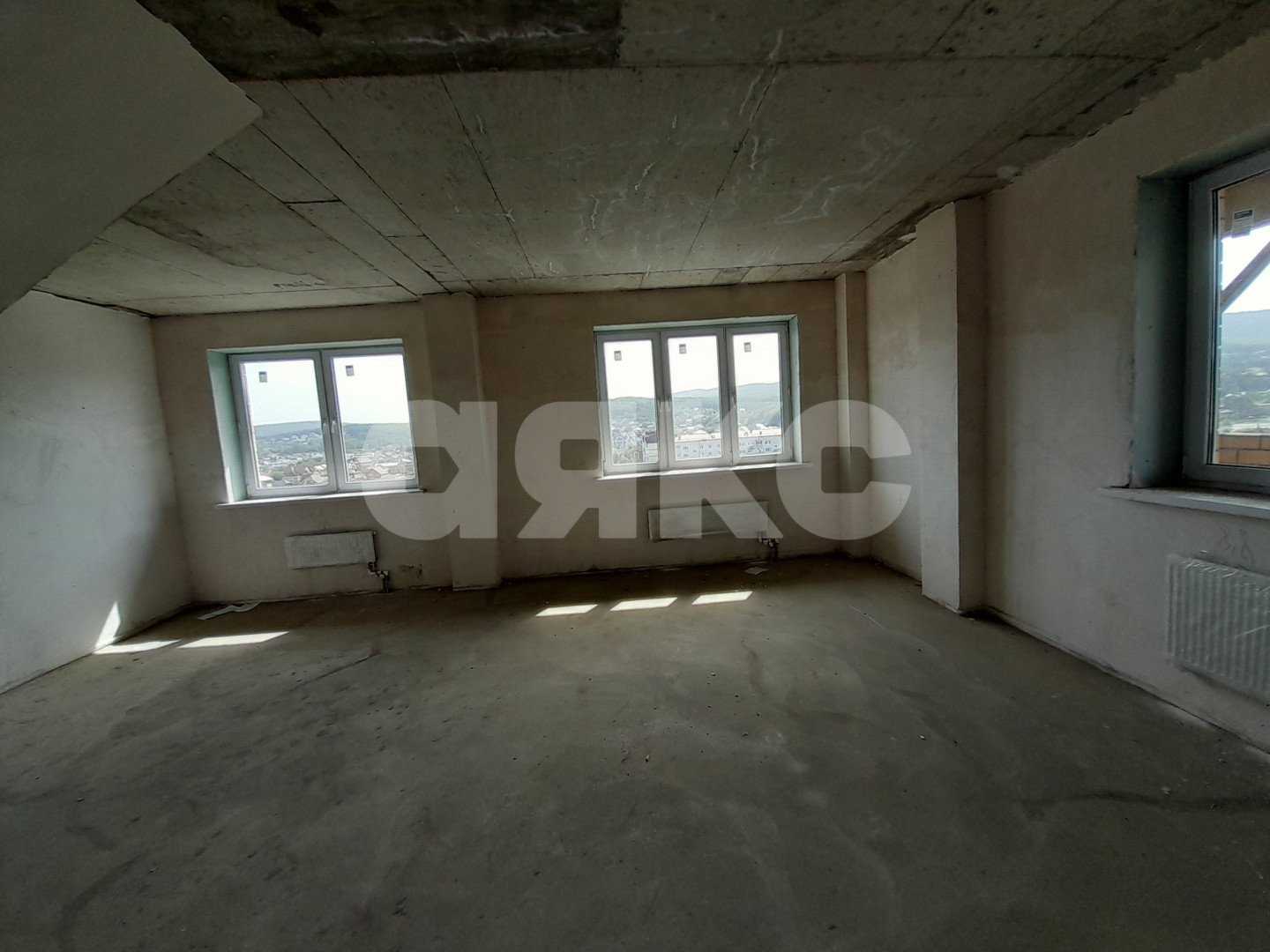 Фото №3: 4-комнатная квартира 102&nbsp;м², 9/10&nbsp;эт. - Горячий Ключ, мкр. Курортная Зона, ул. Ленина, 147А