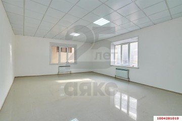 Фото №3: Готовый бизнес 1400 м² - Краснодар, мкр. Центральный, ул. Кубанская набережная, 38