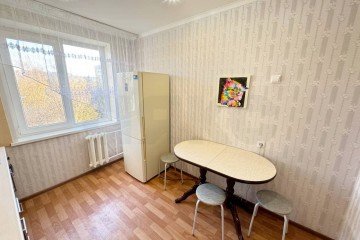 Фото №2: 3-комнатная квартира 65 м² - Нижнекамск, мкр. 25-й, пр-кт Мира, 61