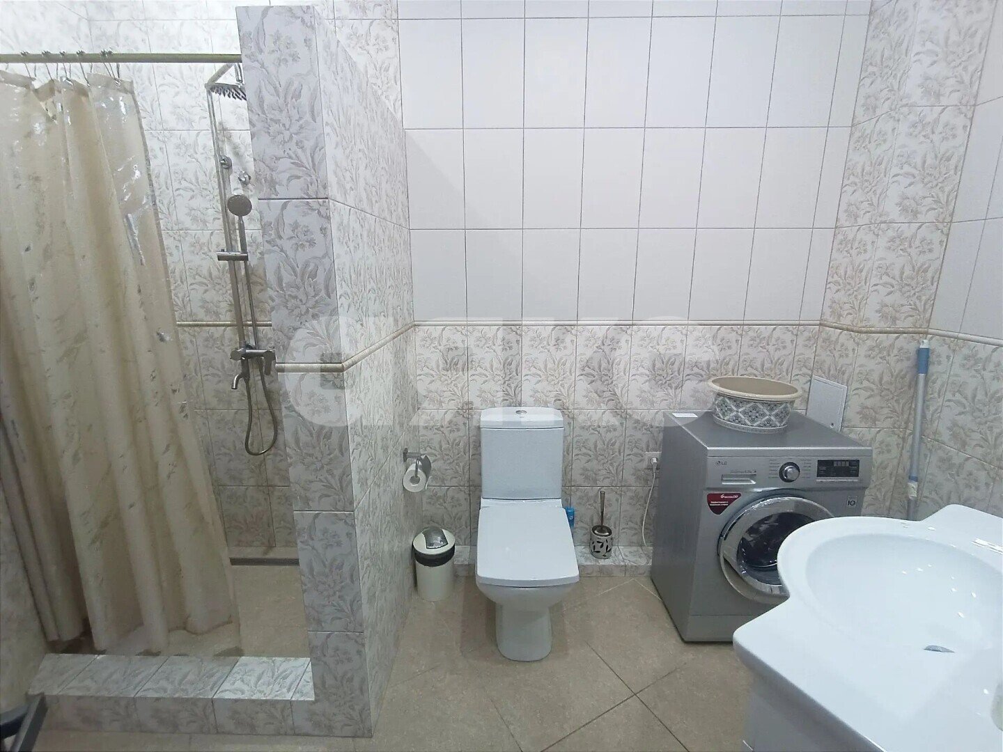 Фото №15: 1-комнатная квартира 55&nbsp;м², 8/11&nbsp;эт. - Геленджик, мкр. Толстый Мыс, ул. Приморская, 30А