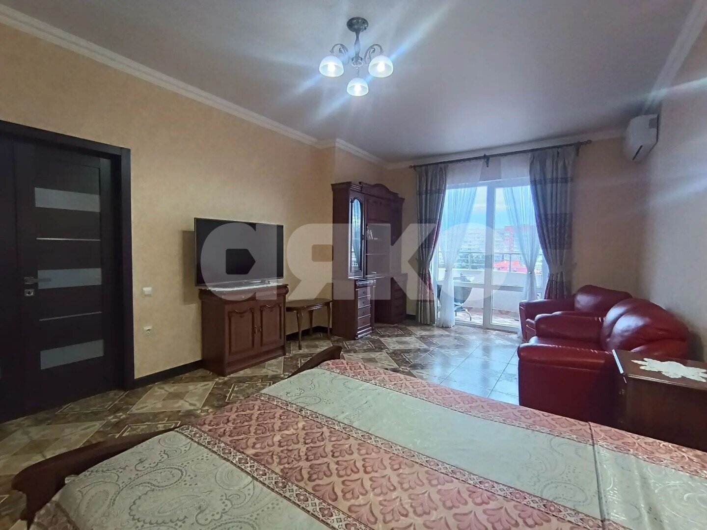 Фото №8: 1-комнатная квартира 55&nbsp;м², 8/11&nbsp;эт. - Геленджик, мкр. Толстый Мыс, ул. Приморская, 30А