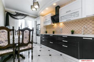 Фото №1: 1-комнатная квартира 47 м², 5/10 эт. - Краснодар, мкр. Центральный, ул. Карасунская набережная, 99