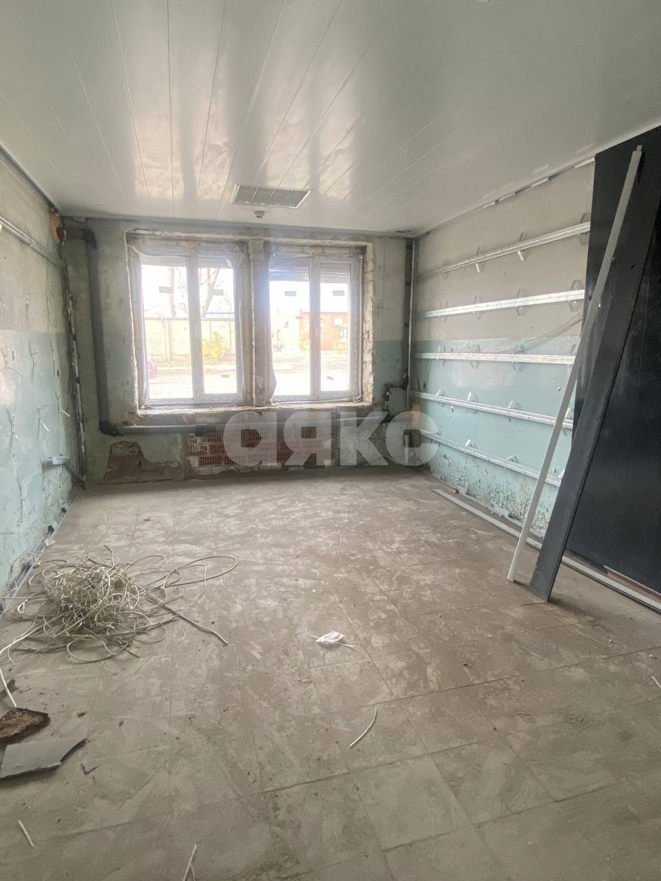 Фото №4: Коммерция 174&nbsp;м², 1/4&nbsp;эт. - Мариуполь, р. Приморский, ул. Черноморская, 9