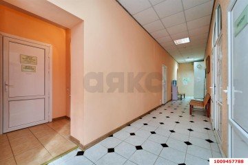 Фото №4: Отдельное здание 250 м² - Краснодар, мкр. Черёмушки, ул. Ставропольская, 109/1