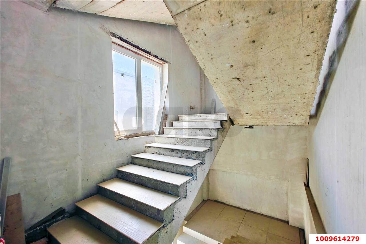 Фото №8: Отдельное здание 1000&nbsp;м², 2/3&nbsp;эт. - Краснодар, Прикубанский внутригородской округ, мкр. Музыкальный, ул. Московская
