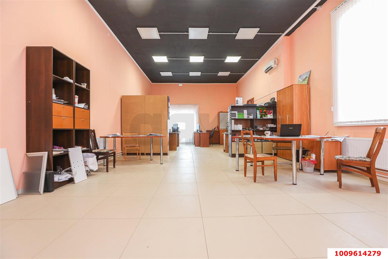 Фото №3: Отдельное здание 1000&nbsp;м², 2/3&nbsp;эт. - Краснодар, Прикубанский внутригородской округ, мкр. Музыкальный, ул. Московская