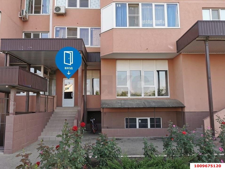 Фото №2: Торговое помещение 63&nbsp;м², 1/17&nbsp;эт. - Краснодар, Прикубанский внутригородской округ, мкр. имени Маршала Жукова, ул. Александра Покрышкина, 2/2