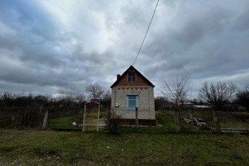 Фото №2: Дача 15 м² - Новокубанск, мкр. СНТ Рассвет, ул. Абрикосовая, 370