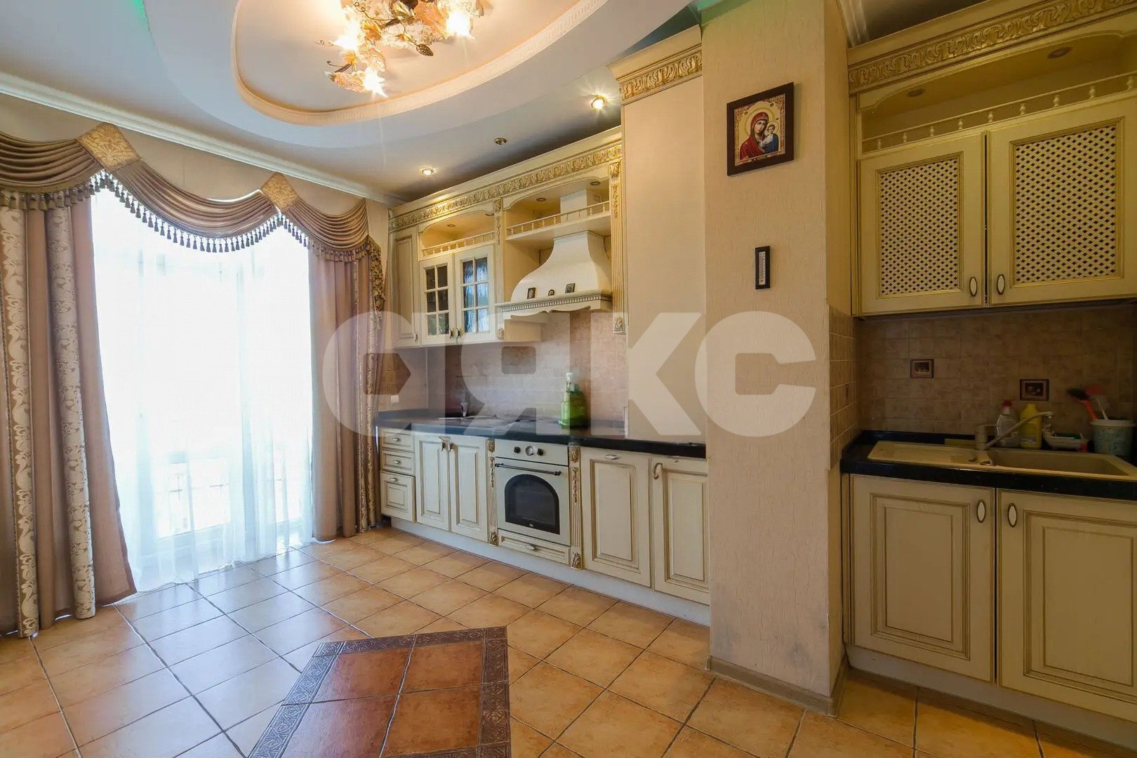 Фото №13: 5+-комнатная квартира 250&nbsp;м², 3/4&nbsp;эт. - Геленджик, ул. Сипягина, 7