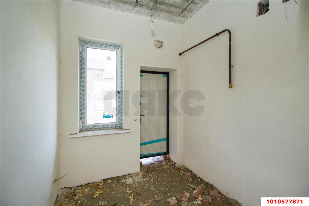 Фото №8: Дом 335&nbsp;м² + 6&nbsp;сот., 3&nbsp;эт. - Краснодар, Прикубанский внутригородской округ, Калинино, мкр. Завод Радиоизмерительных Приборов, ул. Брюховецкая, 32