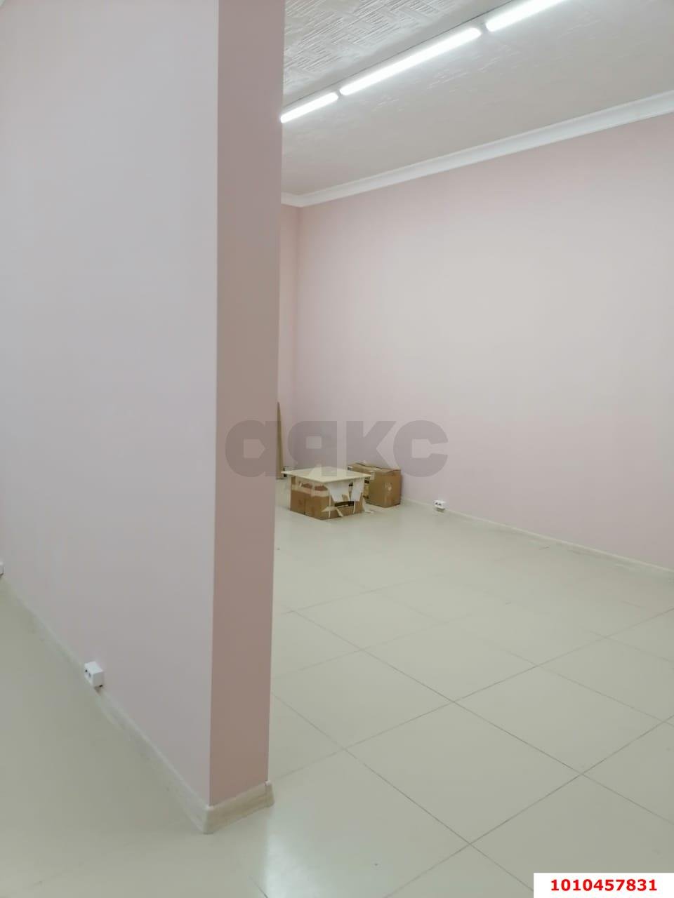 Фото №4: Торговое помещение 50&nbsp;м², 15&nbsp;эт. - Краснодар, Прикубанский внутригородской округ, мкр. Славянский, ул. Заполярная, 44