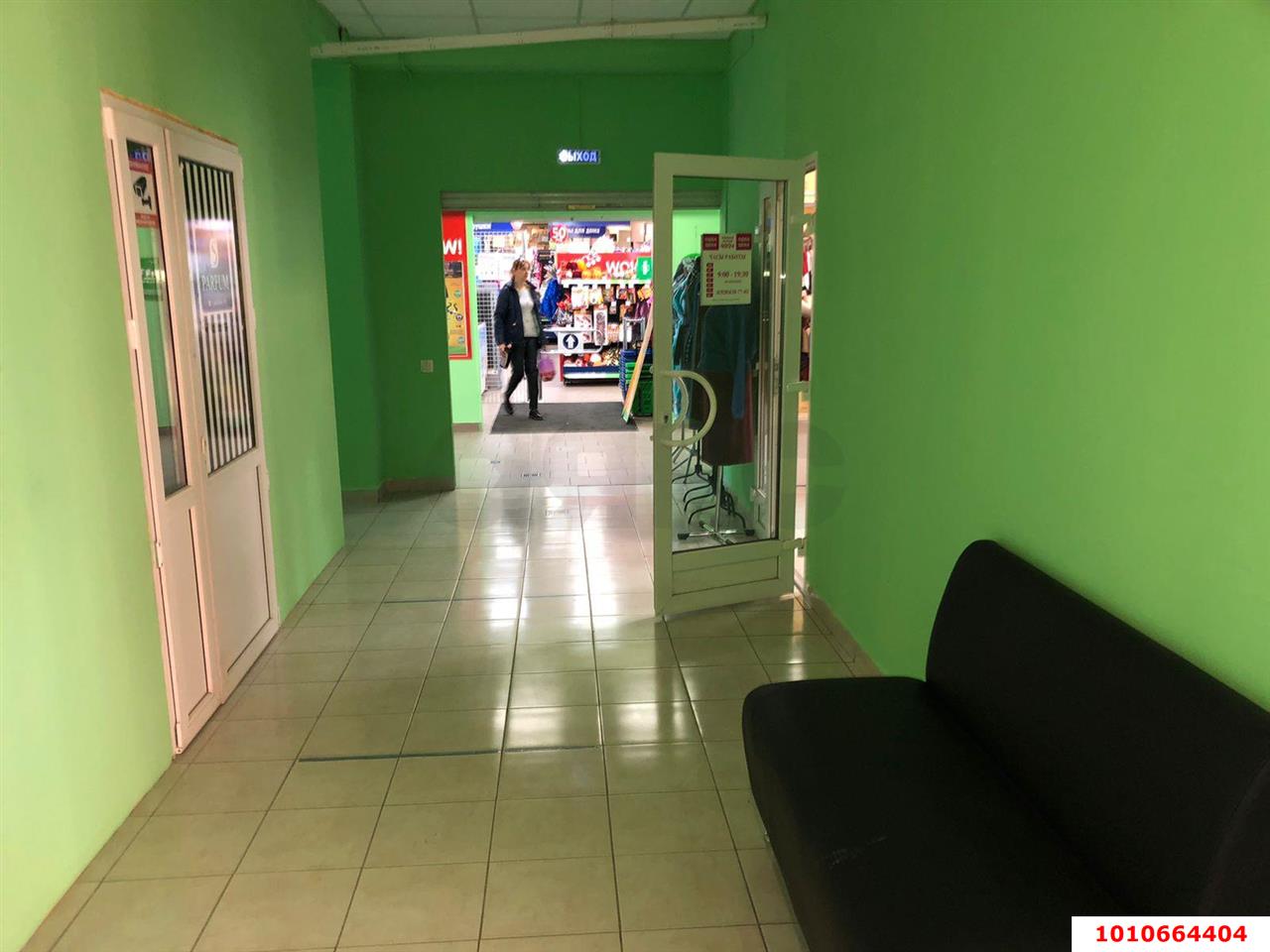 Фото №5: Торговое помещение 78&nbsp;м², 2/3&nbsp;эт. - Яблоновский, ул. Промышленная, 4/3