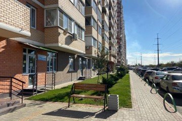 Фото №2: Торговое помещение 93 м² - Краснодар, мкр. жилой комплекс Премьера, ул. Автолюбителей, 1/3к1