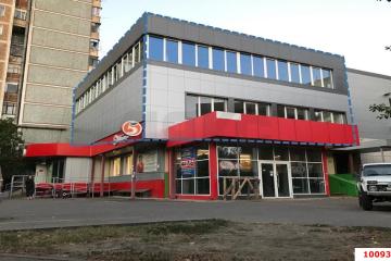 Фото №1: Торговое помещение 1061 м², 2/3 эт. - Краснодар, мкр. Юбилейный, ул. 70-летия Октября, 12/3