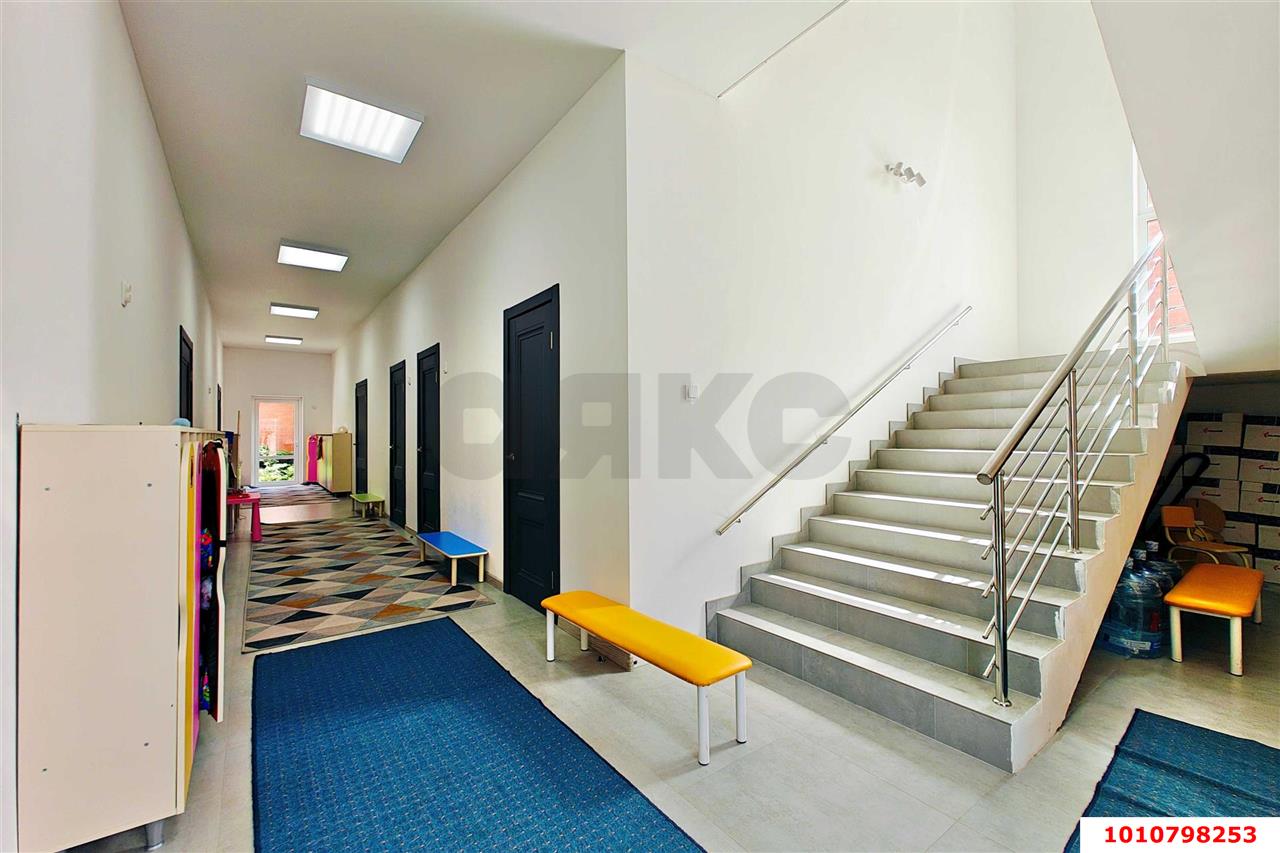Фото №9: Отдельное здание 1500&nbsp;м², 1/3&nbsp;эт. - Краснодар, Прикубанский внутригородской округ, мкр. Музыкальный, ул. Агрохимическая, 67