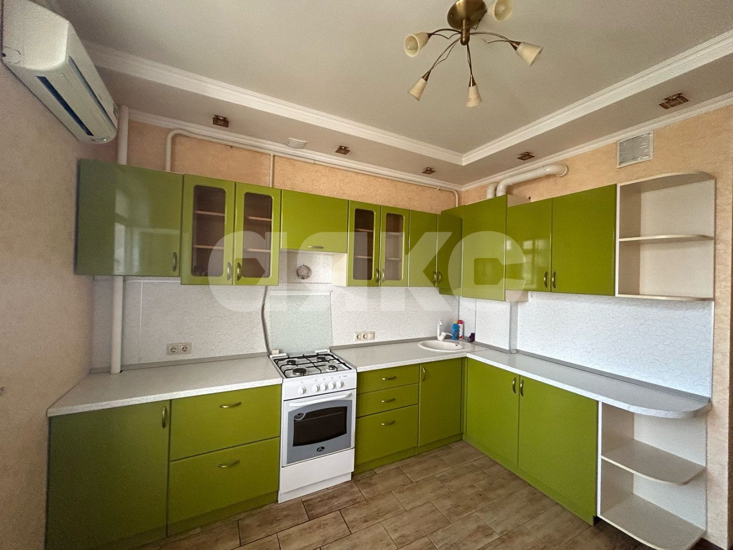 Фото №1: 2-комнатная квартира 71&nbsp;м², 5/7&nbsp;эт. - Геленджик, ул. Туристическая, 6