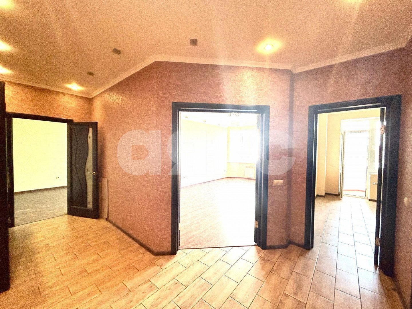 Фото №2: 2-комнатная квартира 71&nbsp;м², 5/7&nbsp;эт. - Геленджик, ул. Туристическая, 6