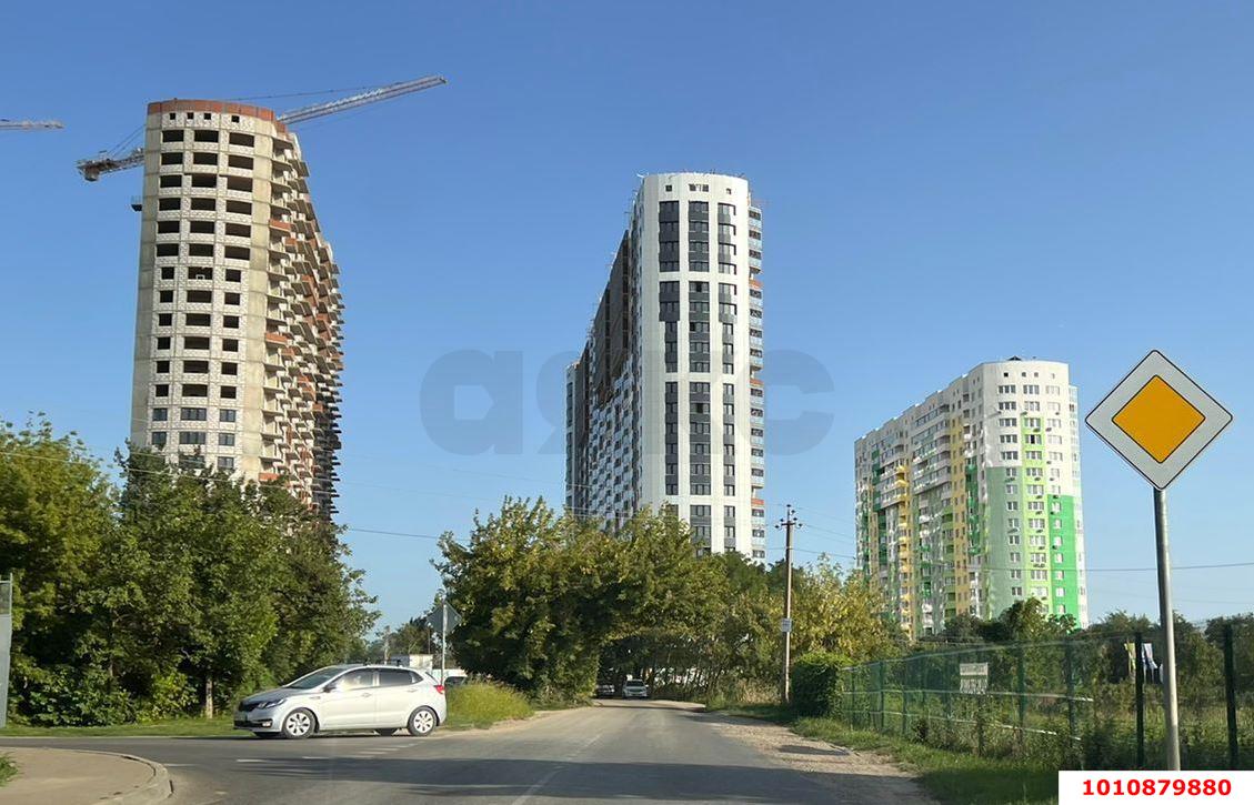 Фото №10: Торговое помещение 81 м² - Краснодар, жилой комплекс Фреш, ул. имени Валерия Гассия, 4/7к2