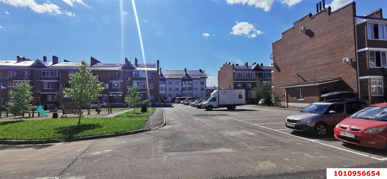 Фото №3: Торговое помещение 57&nbsp;м², 1/3&nbsp;эт. - Краснодар, Прикубанский внутригородской округ, мкр. ЖК Британия-2, ул. Генерала Петрова, 43/2