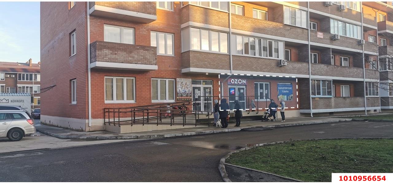 Фото №1: Торговое помещение 57&nbsp;м², 1/3&nbsp;эт. - Краснодар, Прикубанский внутригородской округ, мкр. ЖК Британия-2, ул. Генерала Петрова, 43/2