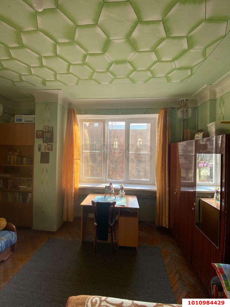 Фото №5: 3-комнатная квартира 74&nbsp;м², 2/4&nbsp;эт. - Краснодар, Западный внутригородской округ, мкр. Центральный, ул. Красная, 15