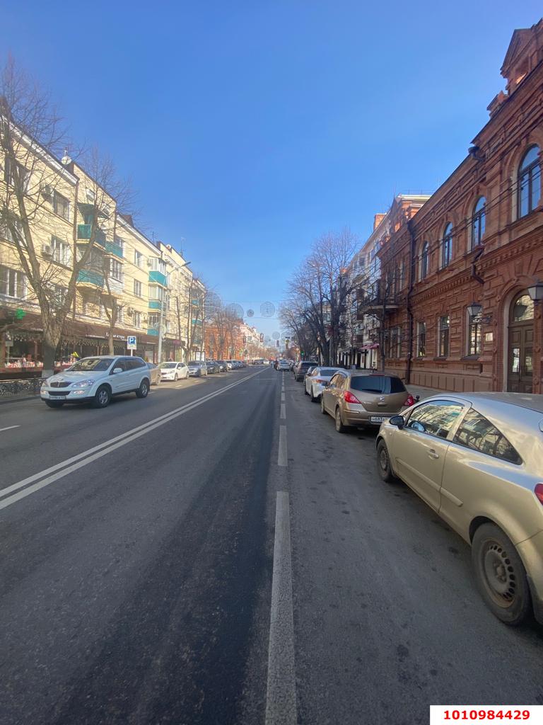 Фото №9: 3-комнатная квартира 74&nbsp;м², 2/4&nbsp;эт. - Краснодар, Западный внутригородской округ, мкр. Центральный, ул. Красная, 15