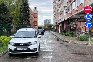 Фото №2: Торговое помещение 430 м² - Краснодар, мкр. Завод Измерительных Приборов, ул. Зиповская, 4/4