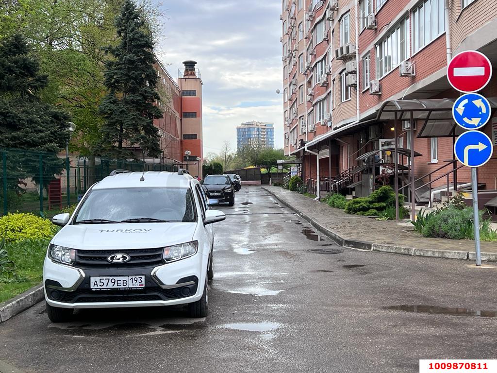 Фото №2: Торговое помещение 430 м² - Краснодар, Завод Измерительных Приборов, ул. Зиповская, 4/4