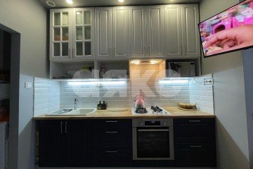 Фото №1: 2-комнатная квартира 42&nbsp;м², 3/4&nbsp;эт. - Сочи, мкр. Новый Сочи, ул. Цюрупы, 35Б