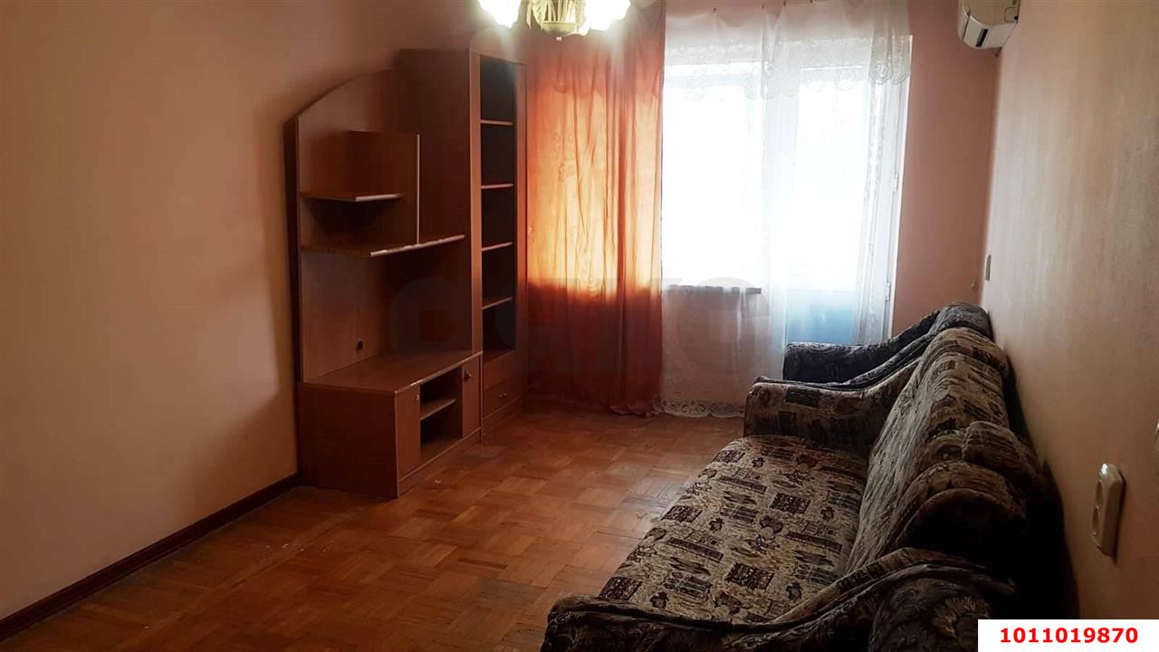 Фото №1: 2-комнатная квартира 47&nbsp;м², 4/5&nbsp;эт. - Краснодар, Прикубанский внутригородской округ, мкр. Фестивальный, ул. Гагарина, 85