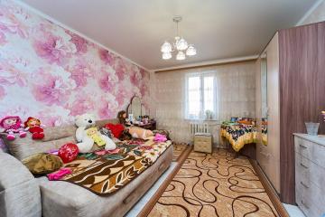Фото №1: 3-комнатная квартира 74&nbsp;м², 1/2&nbsp;эт. - Краснодар, мкр. 40 лет Победы, ул. Клиническая, 10