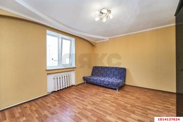 Фото №1: 1-комнатная квартира 32&nbsp;м², 3/3&nbsp;эт. - Краснодар, мкр. Западный внутригородской округ, ул. Бабушкина, 239