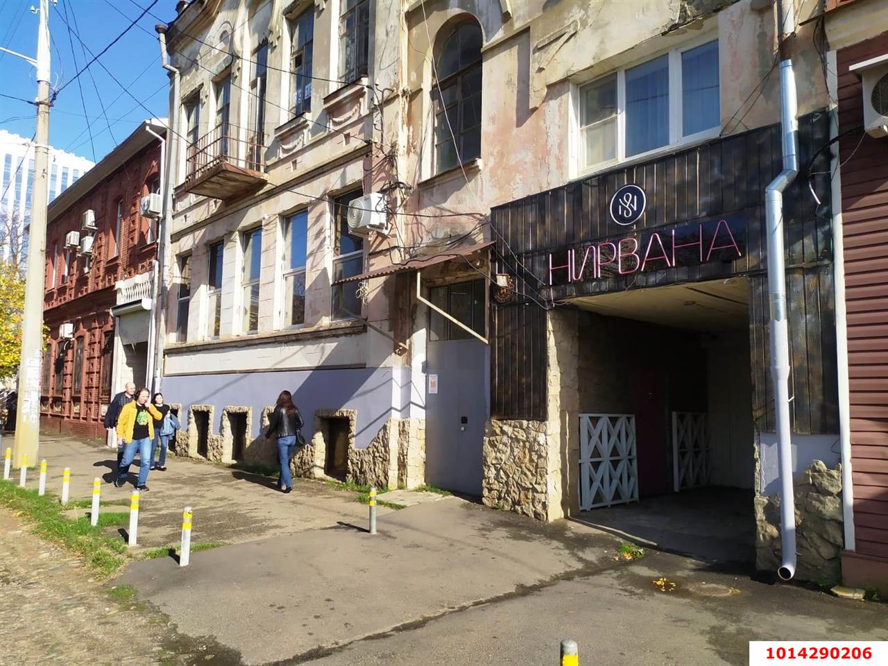 Фото №3: Торговое помещение 182&nbsp;м², 3&nbsp;эт. - Краснодар, Центральный внутригородской округ, мкр. Центральный, ул. Коммунаров, 64