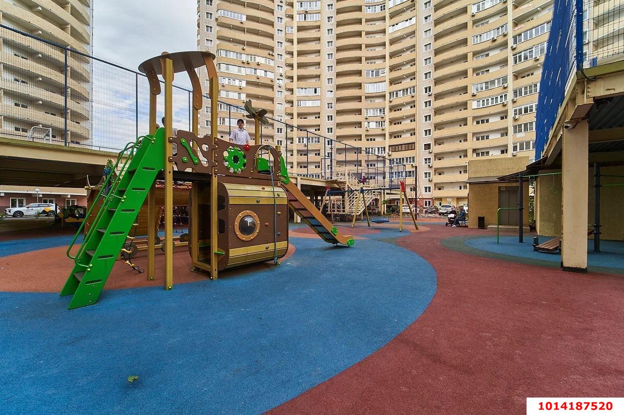 Фото №3: 3-комнатная квартира 110&nbsp;м², 15/20&nbsp;эт. - Краснодар, Центральный внутригородской округ, Дубинка, жилой комплекс Радонеж, мкр. Черёмушки, ул. Вишняковой, 1/23к2