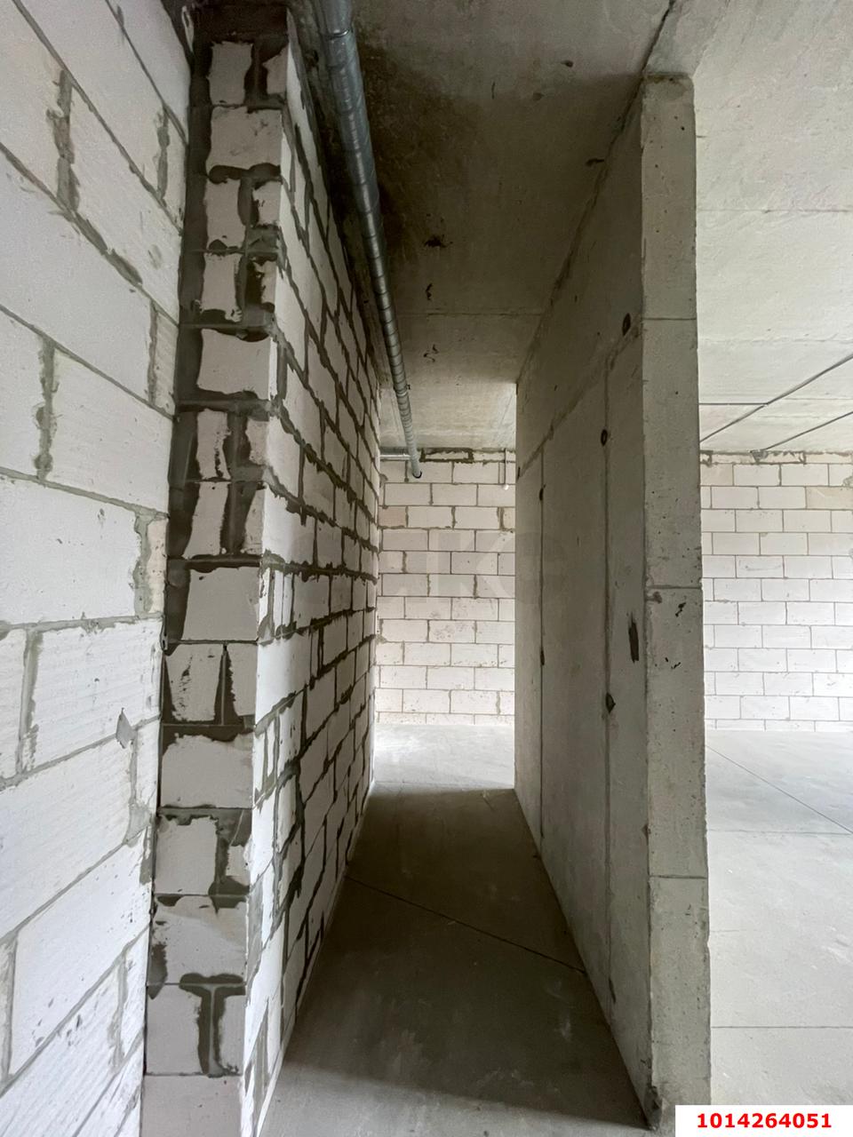 Фото №2: Торговое помещение 61&nbsp;м², 1/17&nbsp;эт. - Краснодар, Прикубанский внутригородской округ, мкр. жилой комплекс Самолёт-4, ул. Константина Гондаря, 99