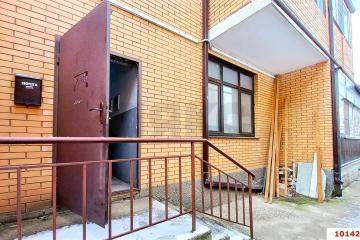 Фото №1: 1-комнатная квартира 26&nbsp;м², 1/3&nbsp;эт. - Краснодар, мкр. Завод Радиоизмерительных Приборов, ул. Геодезическая, 28