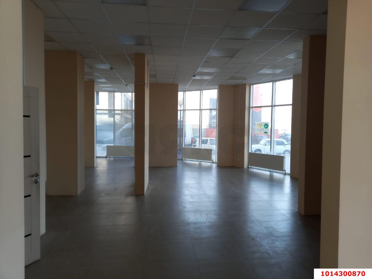 Фото №11: Торговое помещение 92&nbsp;м², 1/16&nbsp;эт. - Краснодар, Прикубанский внутригородской округ, Россинского, мкр. жилой комплекс Символ, ул. Командорская, 9/1