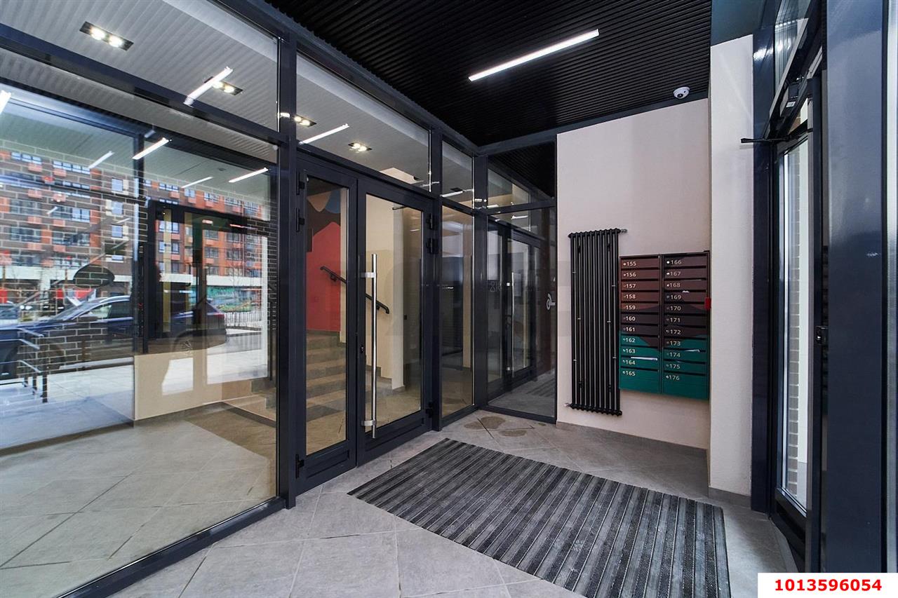 Фото №6: 2-комнатная квартира 59&nbsp;м², 2/18&nbsp;эт. - Знаменский, Карасунский внутригородской округ, мкр. Родные Просторы, ул. Природная, 10Бк22
