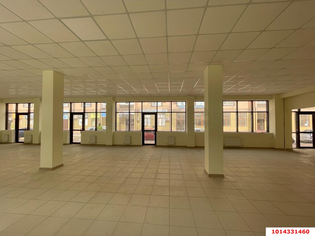 Фото №9: Торговое помещение 653&nbsp;м², 2/2&nbsp;эт. - Яблоновский, ул. Гагарина, 144/1к7