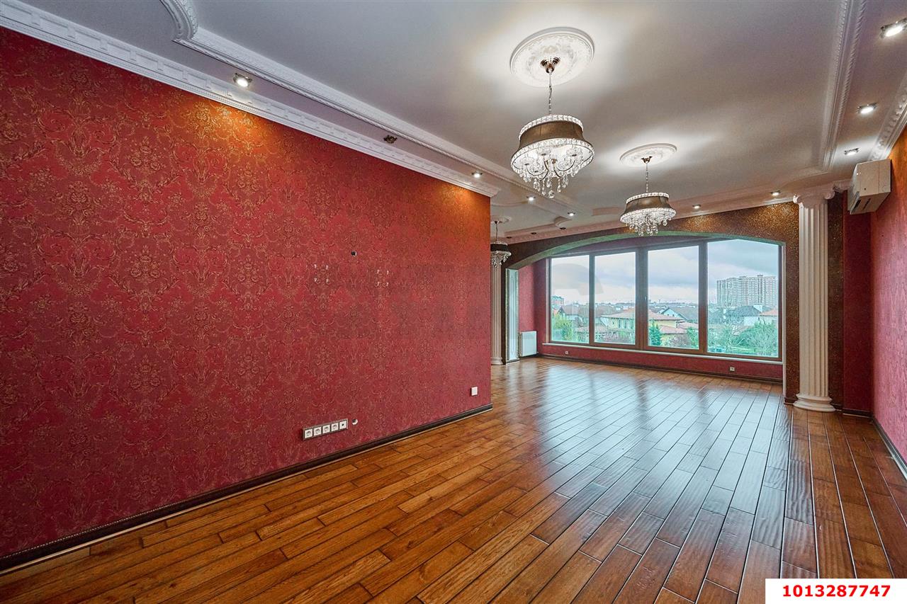 Фото №28: 4-комнатная квартира 251&nbsp;м², 3/5&nbsp;эт. - Краснодар, Прикубанский внутригородской округ, мкр. Немецкая Деревня, ул. Баварская, 8