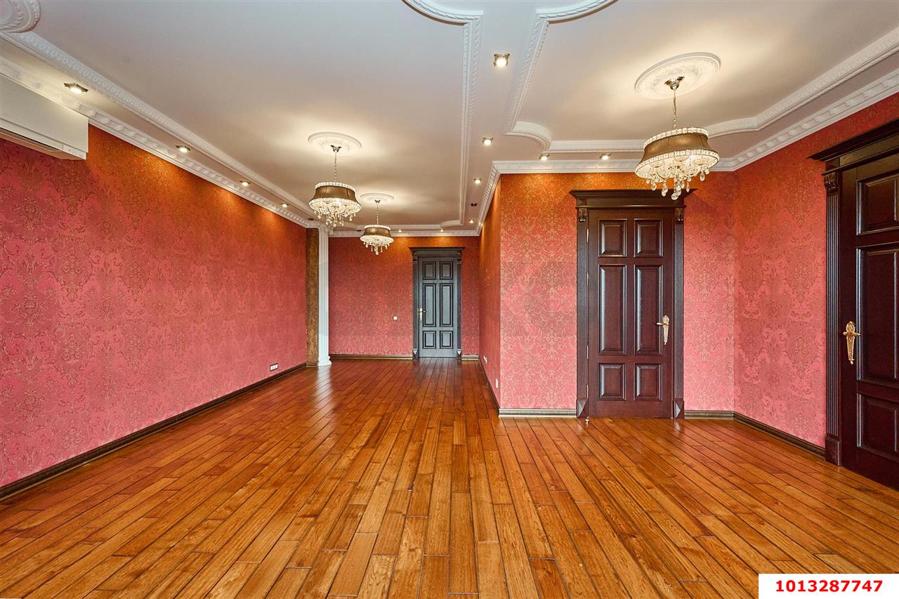 Фото №29: 4-комнатная квартира 251&nbsp;м², 3/5&nbsp;эт. - Краснодар, Прикубанский внутригородской округ, мкр. Немецкая Деревня, ул. Баварская, 8