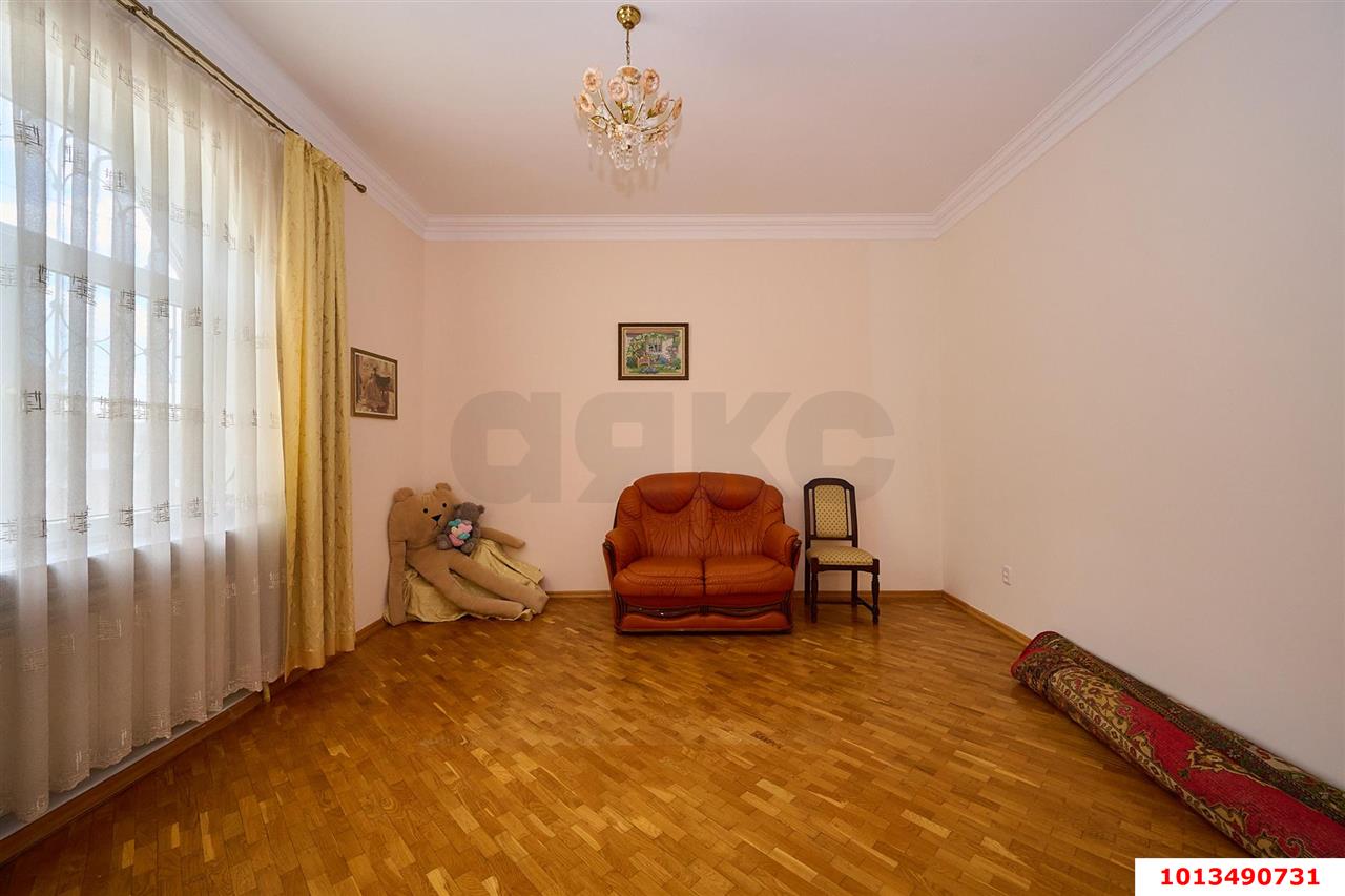 Фото №14: Дом 200&nbsp;м² + 9&nbsp;сот., 2&nbsp;эт. - Краснодар, Прикубанский внутригородской округ, мкр. Сады Калинина, ул. Средняя, 32/4