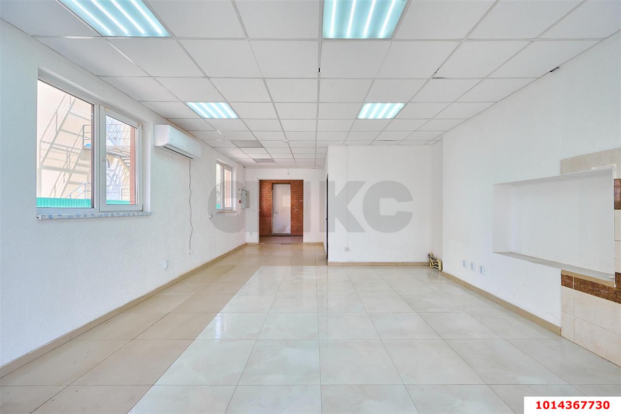 Фото №6: Торговое помещение 70&nbsp;м², 1/1&nbsp;эт. - Краснодар, Прикубанский внутригородской округ, Калинино, мкр. Завод Радиоизмерительных Приборов, пер. Гаражный, 12/А