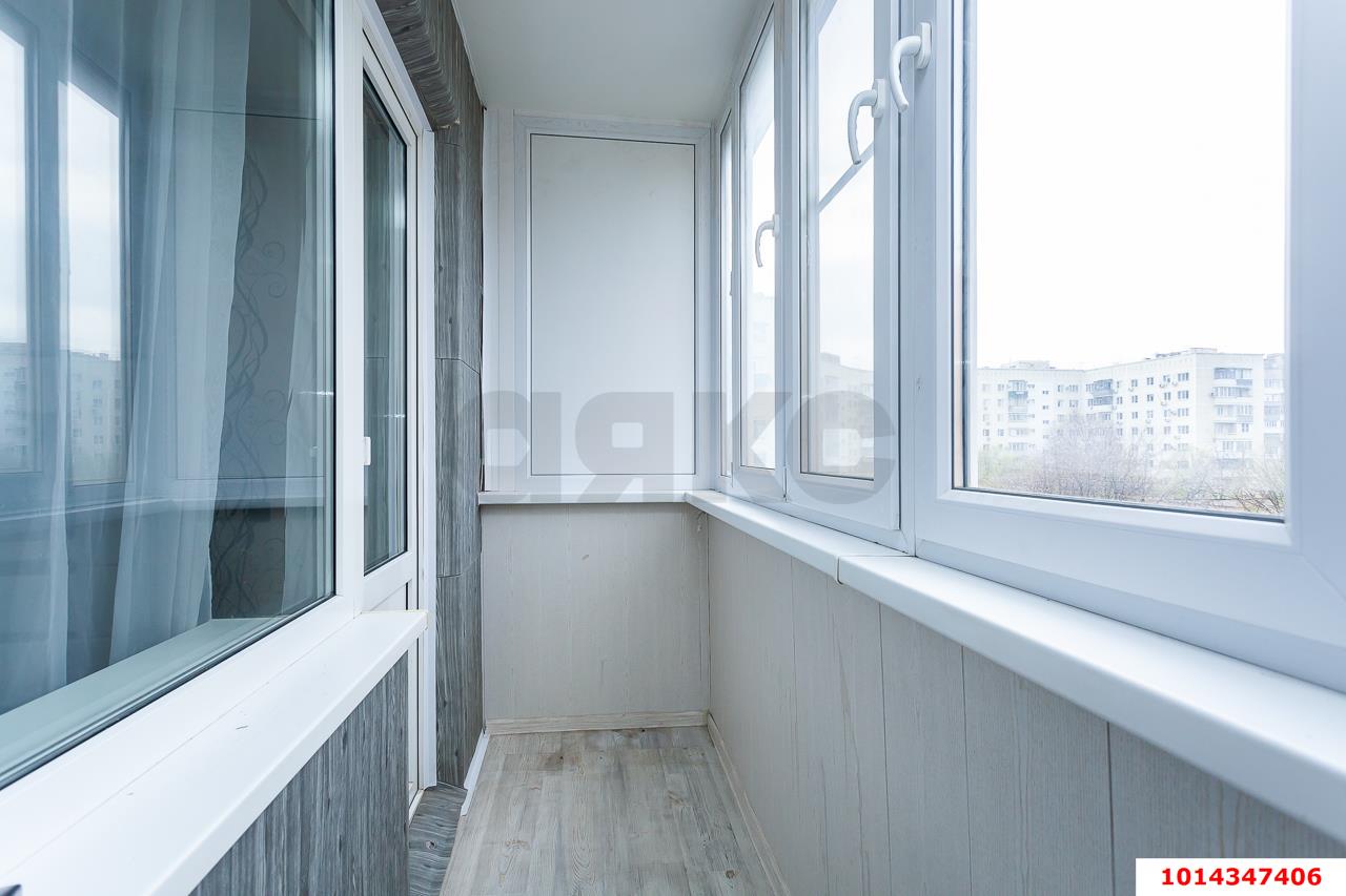 Фото №13: 3-комнатная квартира 67&nbsp;м², 6/9&nbsp;эт. - Краснодар, Прикубанский внутригородской округ, мкр. Краевая Клиническая Больница, ул. имени 40-летия Победы, 67