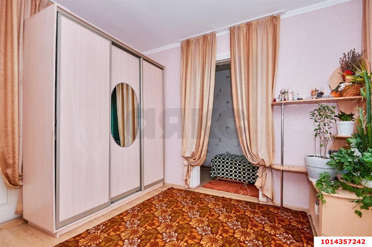 Фото №3: Дом 60&nbsp;м² + 1&nbsp;сот., 1&nbsp;эт. - Краснодар, Западный внутригородской округ, мкр. Центральный, ул. имени Тургенева, 26/1
