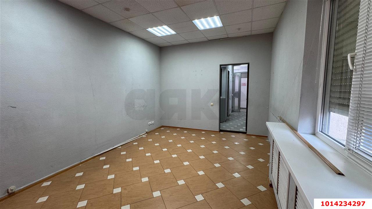 Фото №10: Торговое помещение 187&nbsp;м², 1/12&nbsp;эт. - Краснодар, Карасунский внутригородской округ, мкр. Хлопчато-бумажный Комбинат, ул. Уральская, 13