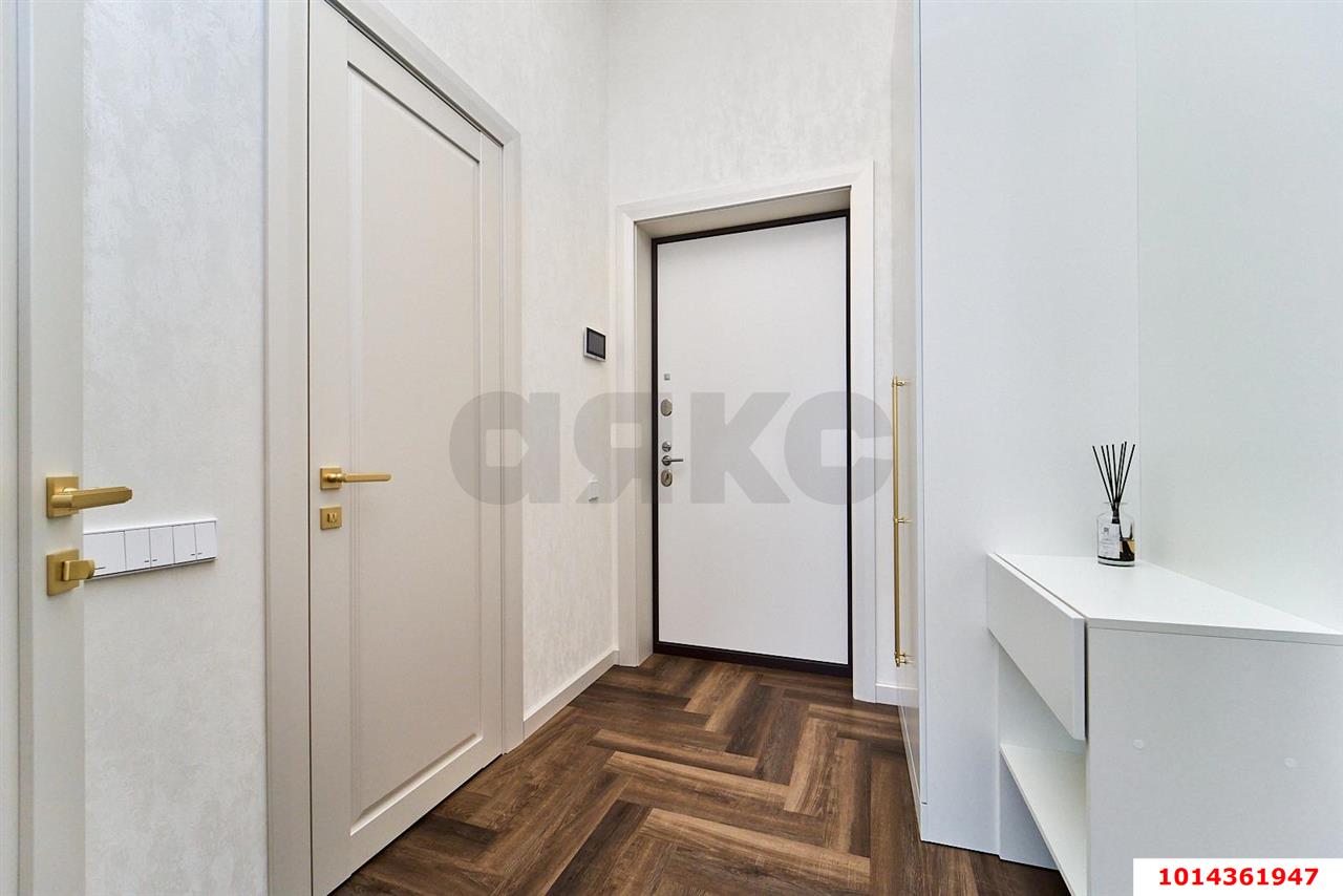 Фото №2: 2-комнатная квартира 72&nbsp;м², 6/15&nbsp;эт. - Краснодар, Прикубанский внутригородской округ, Завод Измерительных Приборов, мкр. ЖК Девелопмент Плаза, ул. имени 40-летия Победы, 33Г