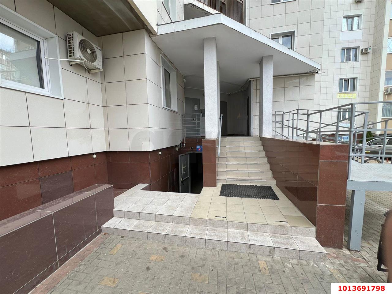 Фото №2: Торговое помещение 62&nbsp;м², 16&nbsp;эт. - Краснодар, Прикубанский внутригородской округ, мкр. Краевая Клиническая Больница, ул. Восточно-Кругликовская, 76/4