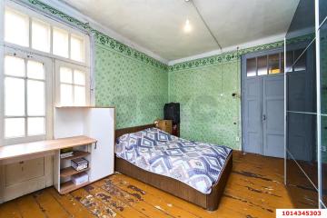 Фото №1: 2-комнатная квартира 55&nbsp;м², 3/3&nbsp;эт. - Краснодар, мкр. Центральный, ул. Советская, 59