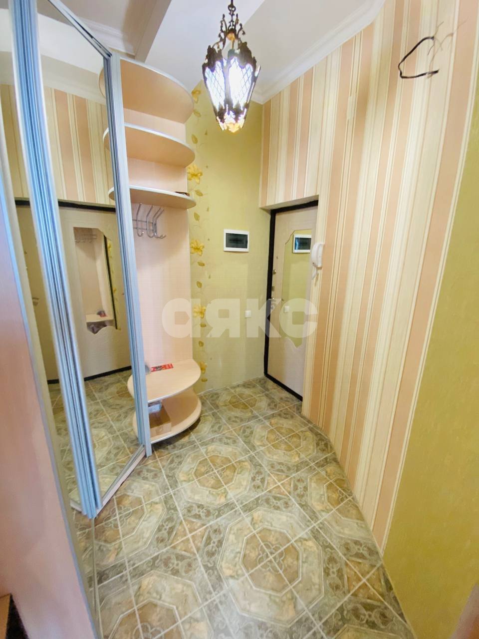 Фото №10: 2-комнатная квартира 49&nbsp;м², 3/5&nbsp;эт. - Сочи, Центральный, Донская, мкр. СТ Прохлада, ул. Тимирязева, 5